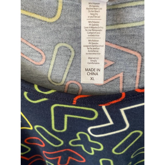 Lularoe Classic T Gray with multicolor shapes XL EUC - Picture 5 of 8